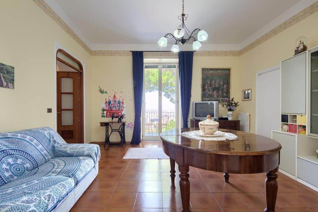 شقة Casa Panoramica كاستيلاّماري دي ستا المظهر الخارجي الصورة